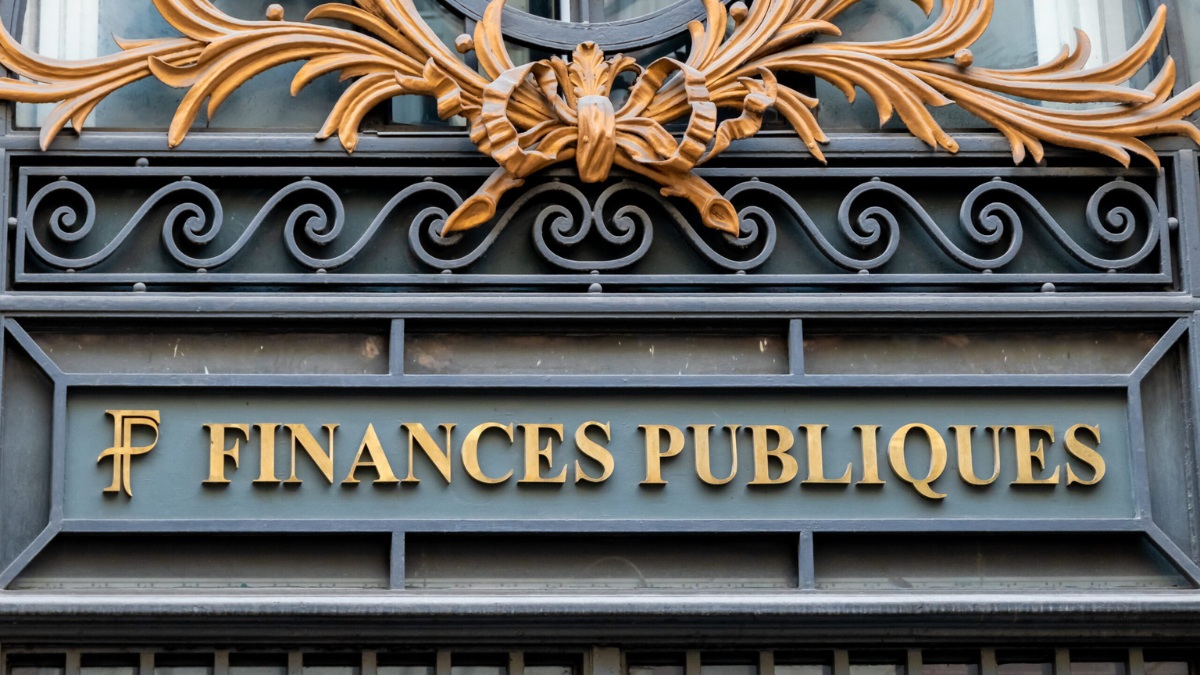 les dons manuels vont être très contrôlés ce simple virement entre proches pourra déclencher un contrôle fiscal
